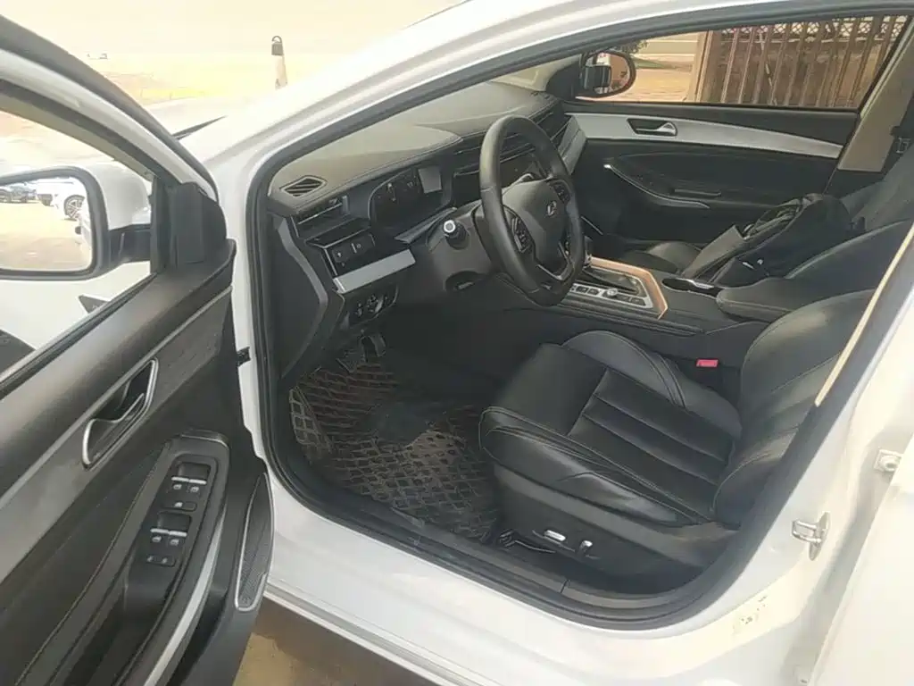 Chery Arrizo 5 PLUS — миниатюра 16