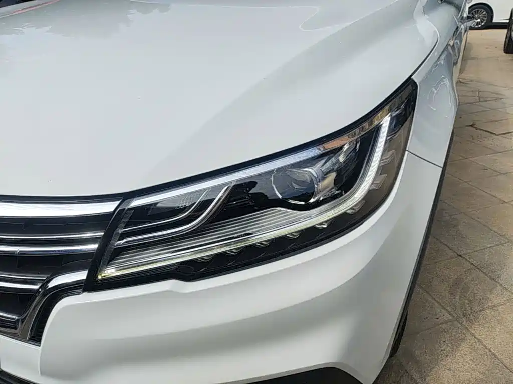 Roewe RX3 — миниатюра 24