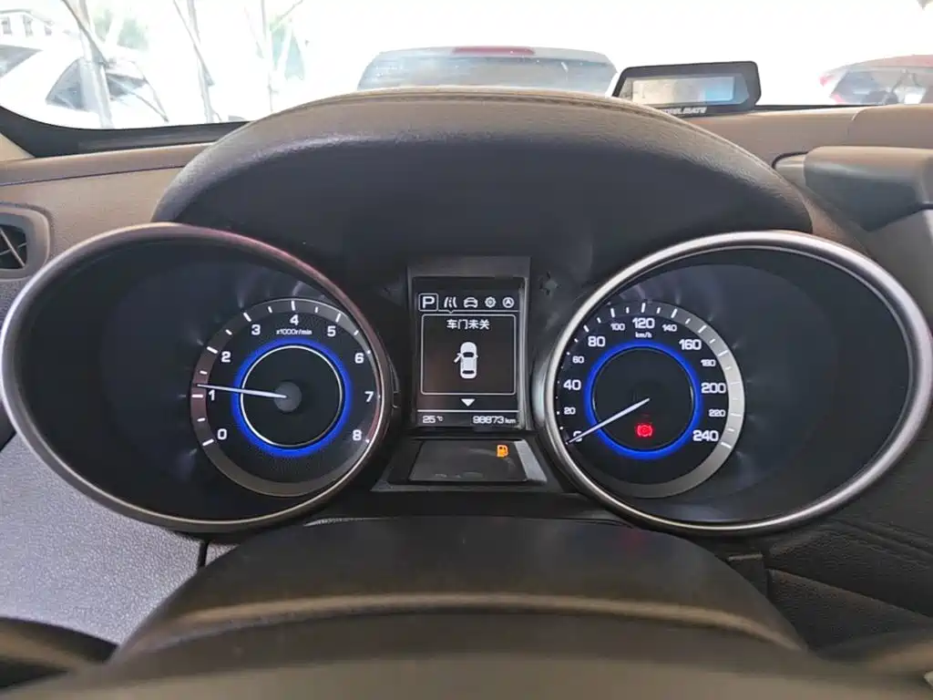 Changan CS35 — миниатюра 12