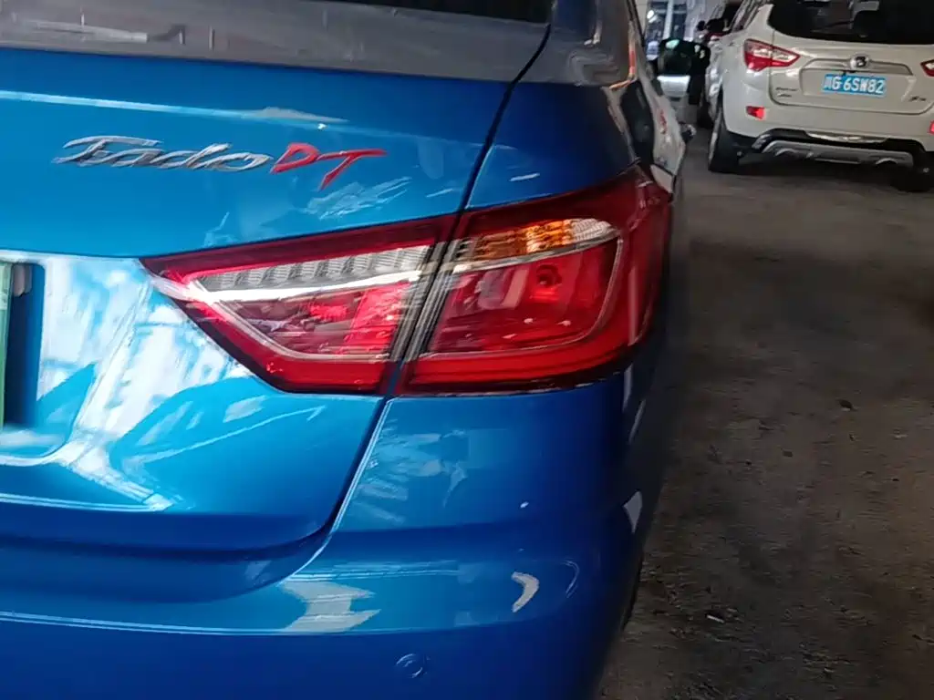 Changan Eado DT — миниатюра 8