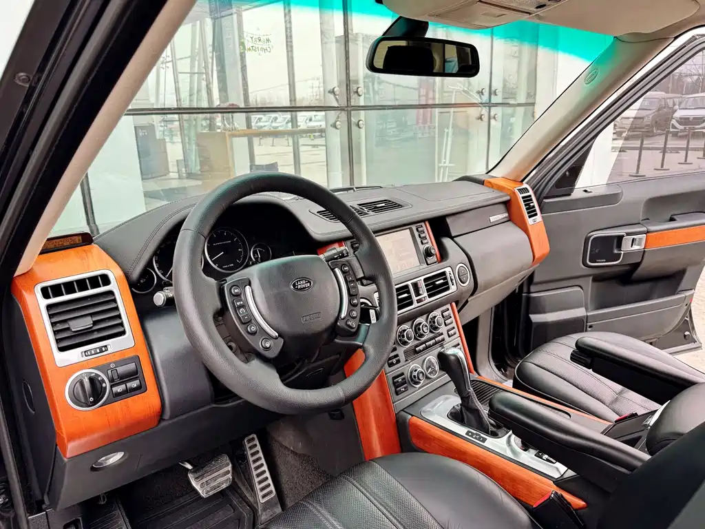 Land Rover Range Rover — миниатюра 10