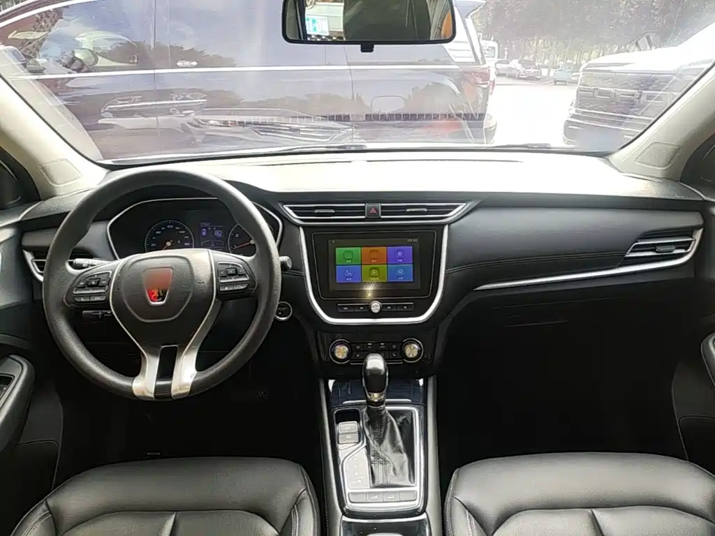 Roewe RX3 — миниатюра 10