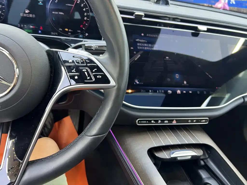 Mercedes-Benz E-Class New Energy — миниатюра 7