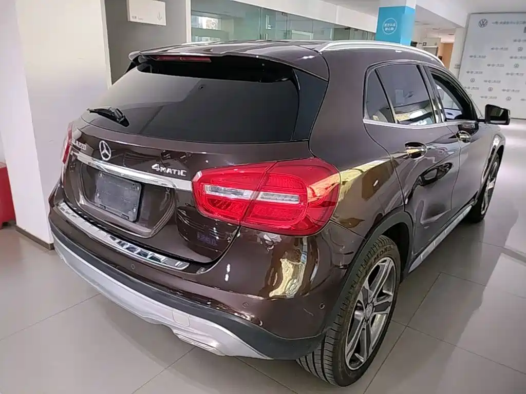 Mercedes-Benz GLA — миниатюра 7