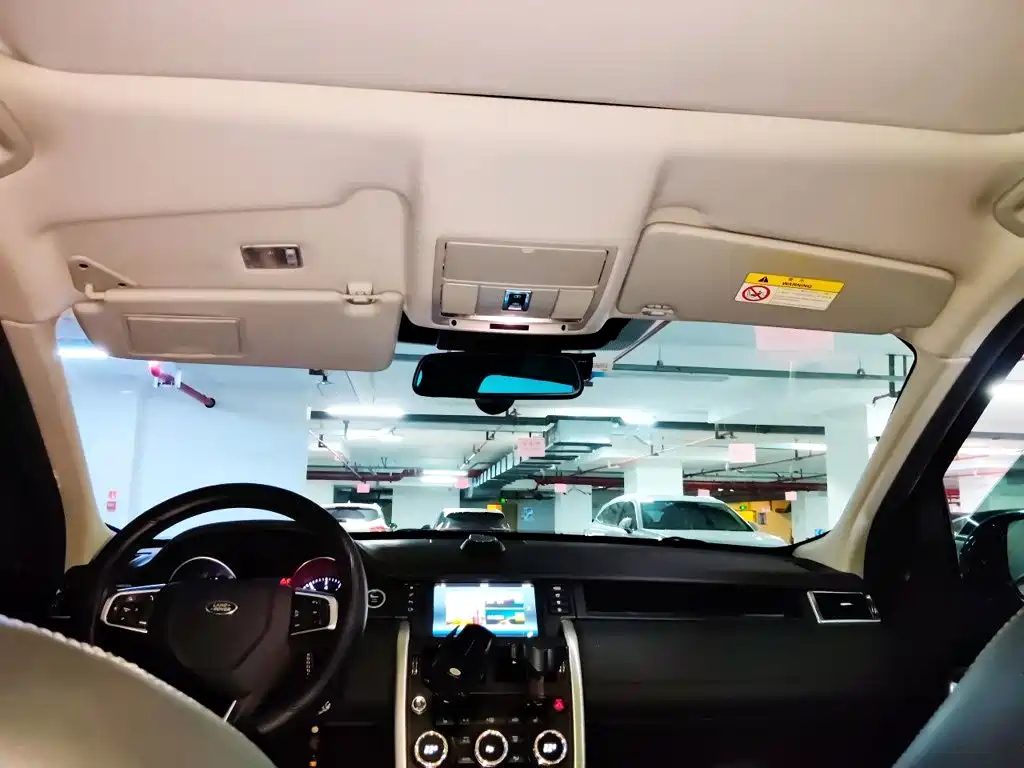 Land Rover Discovery Sport — миниатюра 9