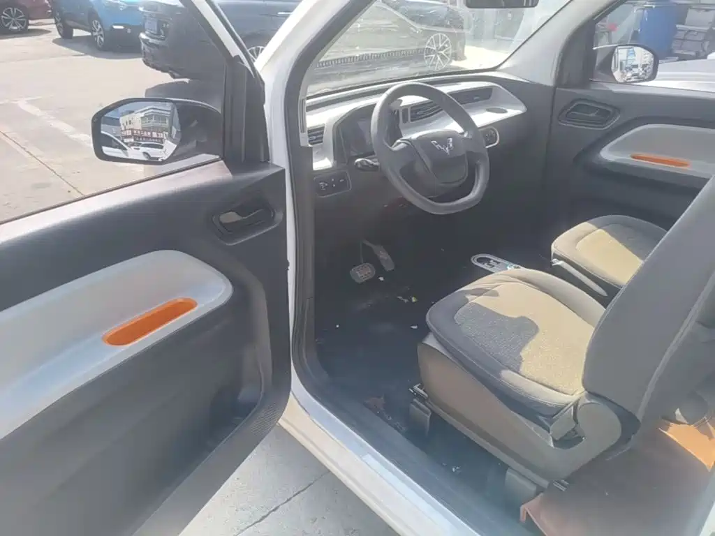 Wuling MINIEV — миниатюра 16