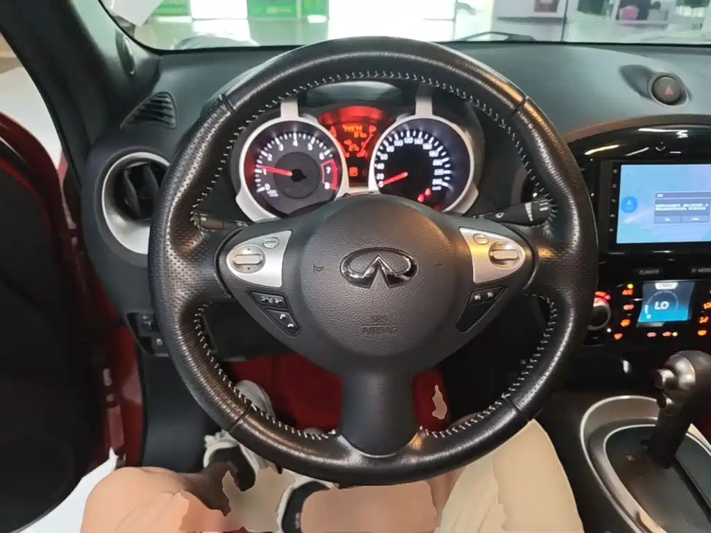 Infiniti ESQ — миниатюра 11