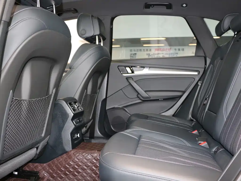 Audi Q5L — миниатюра 8