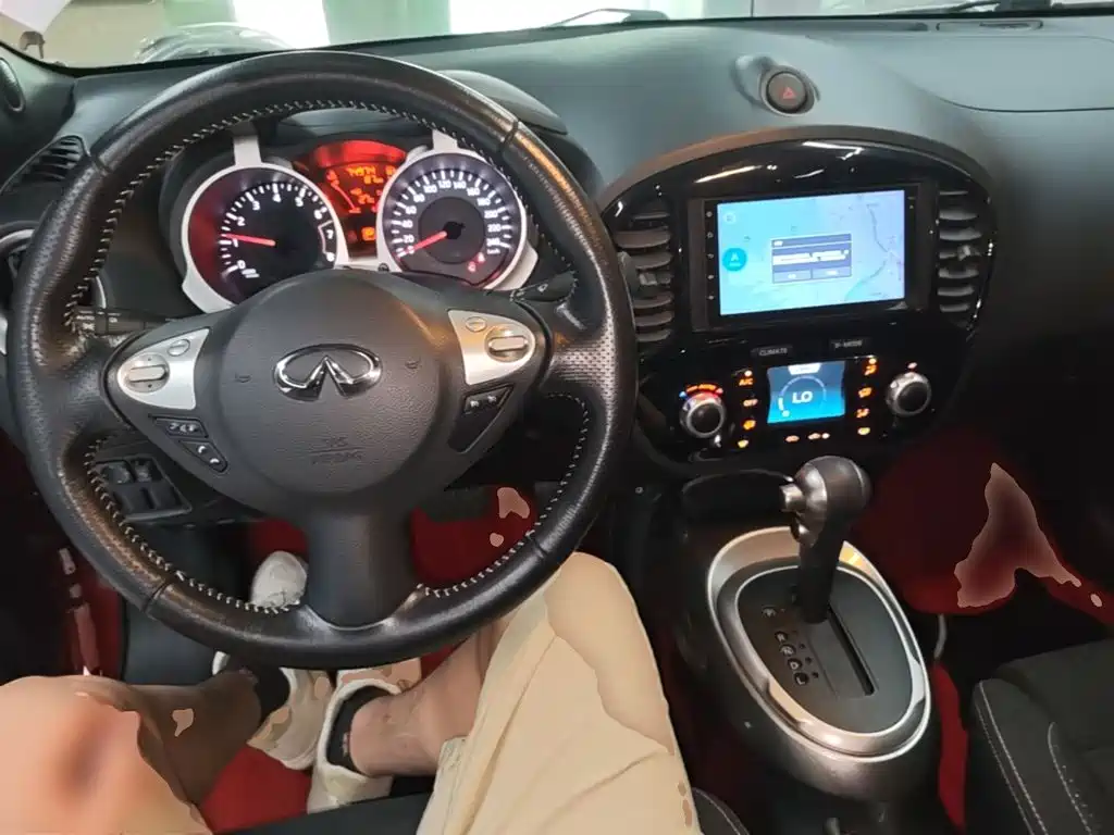 Infiniti ESQ — миниатюра 10