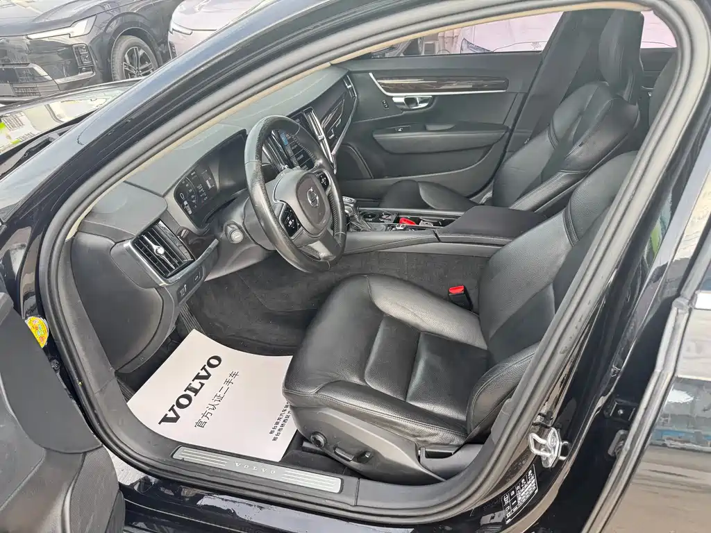 Volvo S90 — миниатюра 3
