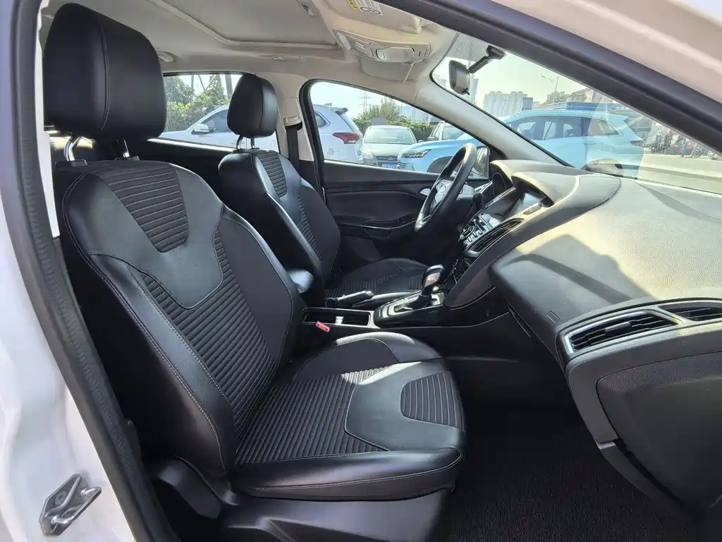 Ford Focus — миниатюра 13