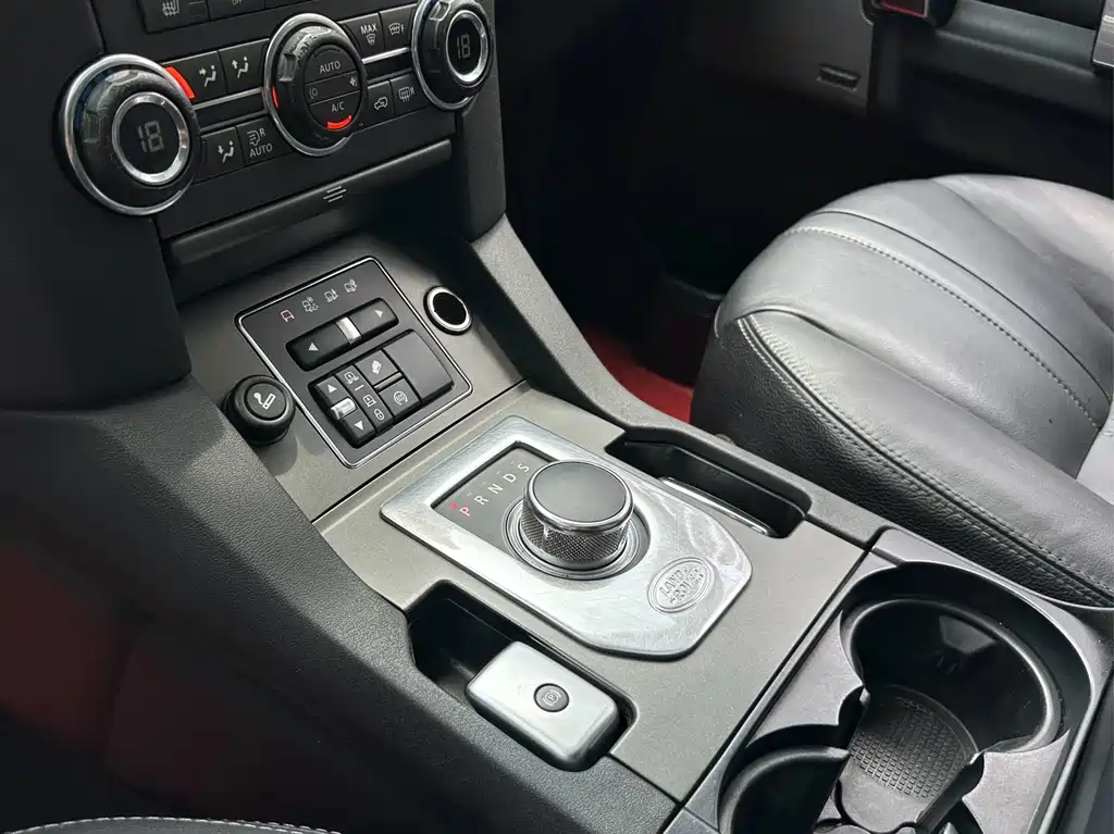 Land Rover Discovery — миниатюра 17