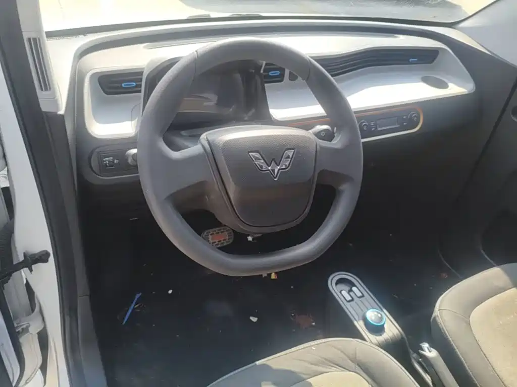 Wuling MINIEV — миниатюра 11
