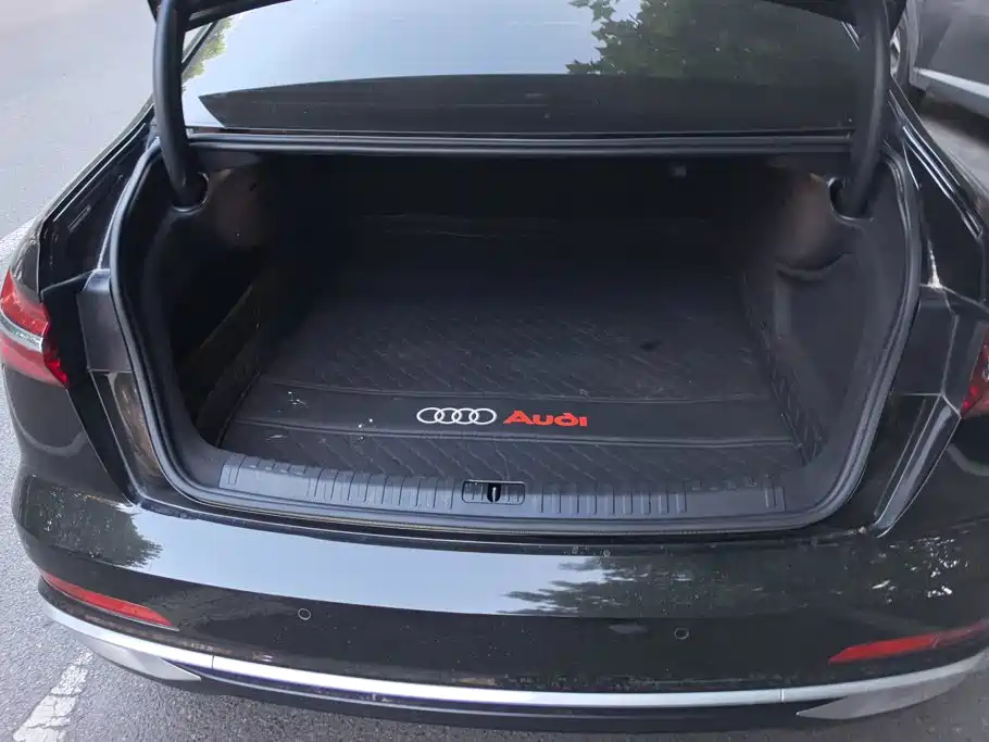 Audi A6L — миниатюра 4