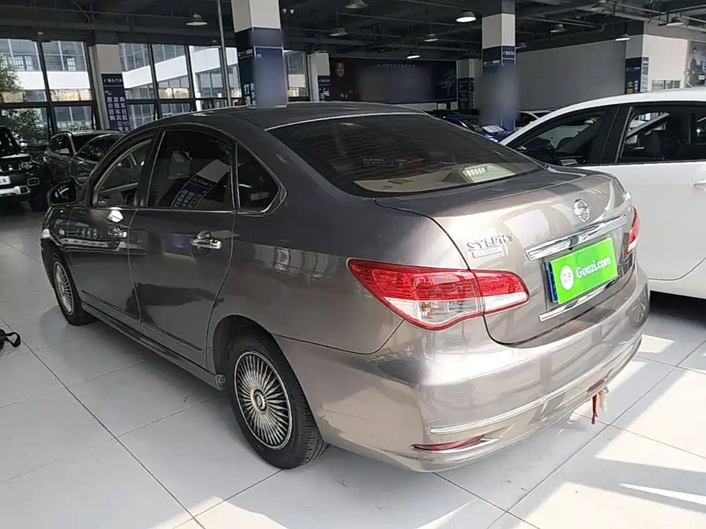 Nissan Sylphy — миниатюра 5