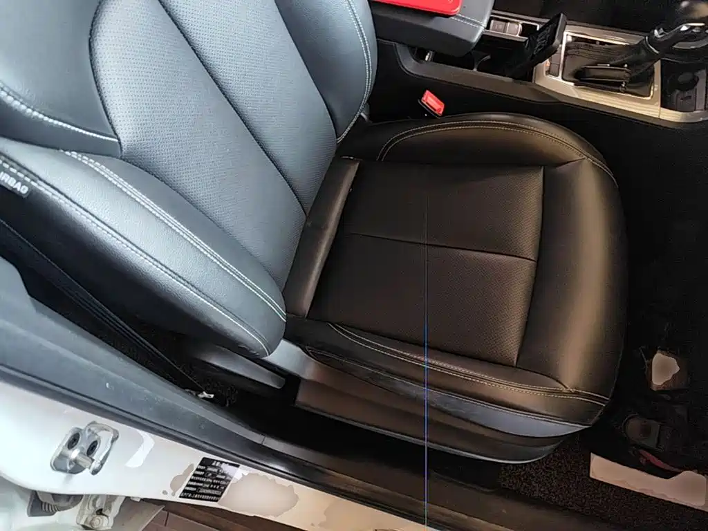 Roewe RX5 — миниатюра 25