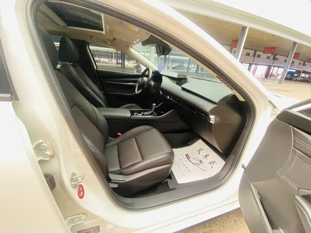Mazda 3 Axela — миниатюра 5