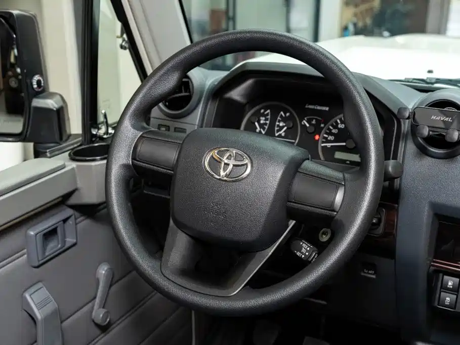 Toyota Prado (Import) — миниатюра 12