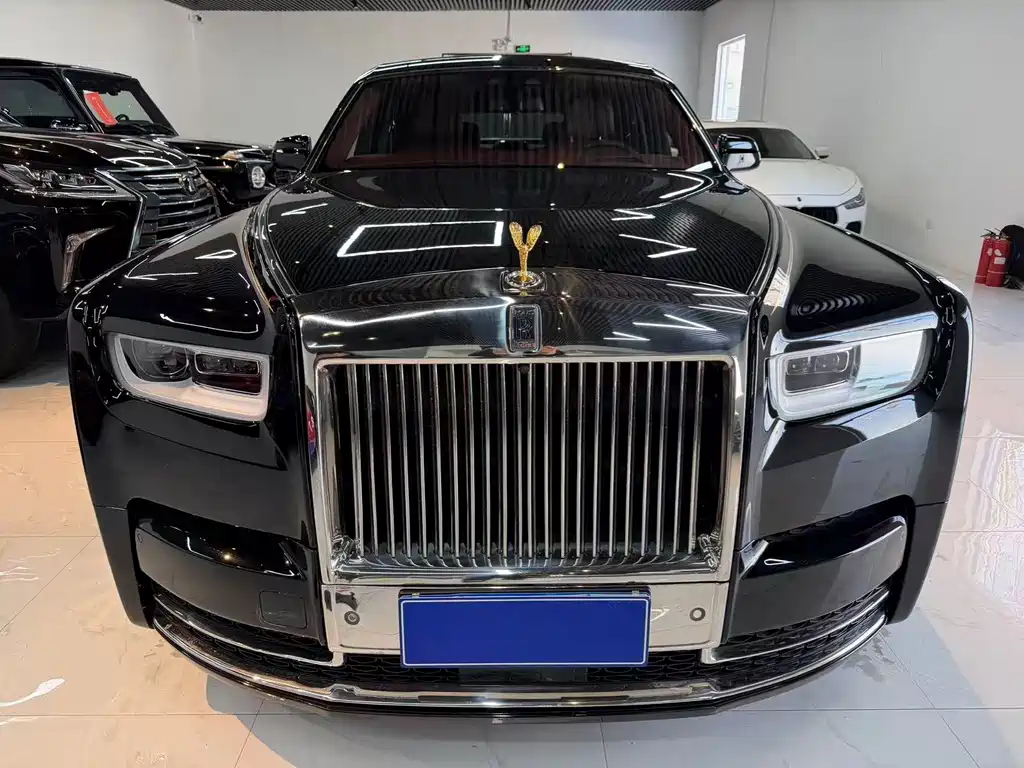 ROLLS-ROYCE PHANTOM
