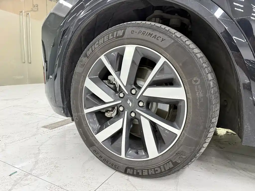 Li Auto Li L8 — миниатюра 7