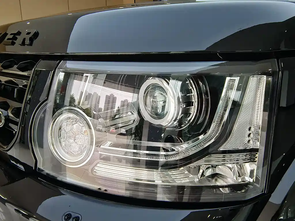 Land Rover Discovery — миниатюра 28