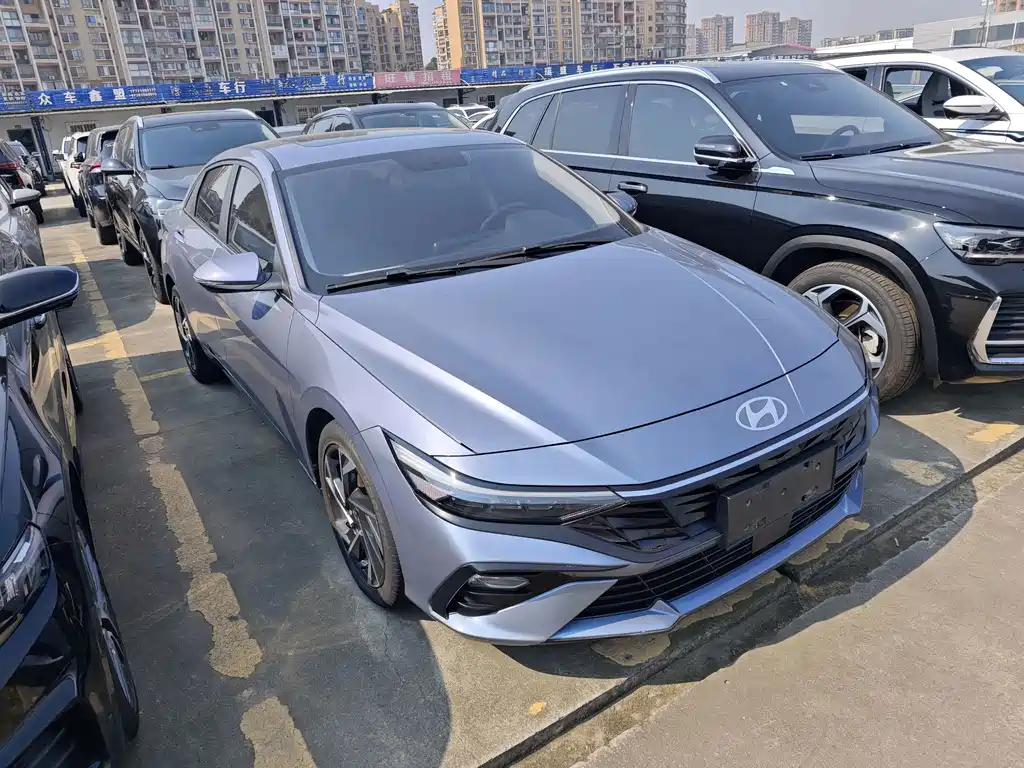 Hyundai Elantra — миниатюра 3