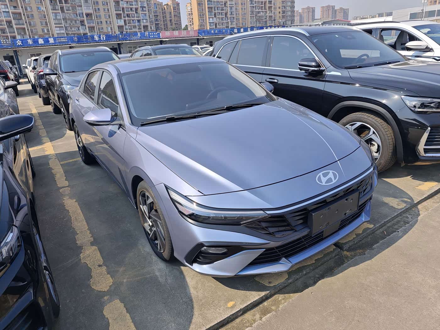Hyundai Elantra 1.5 л 2024 г. Голубой, пробег 38000 км