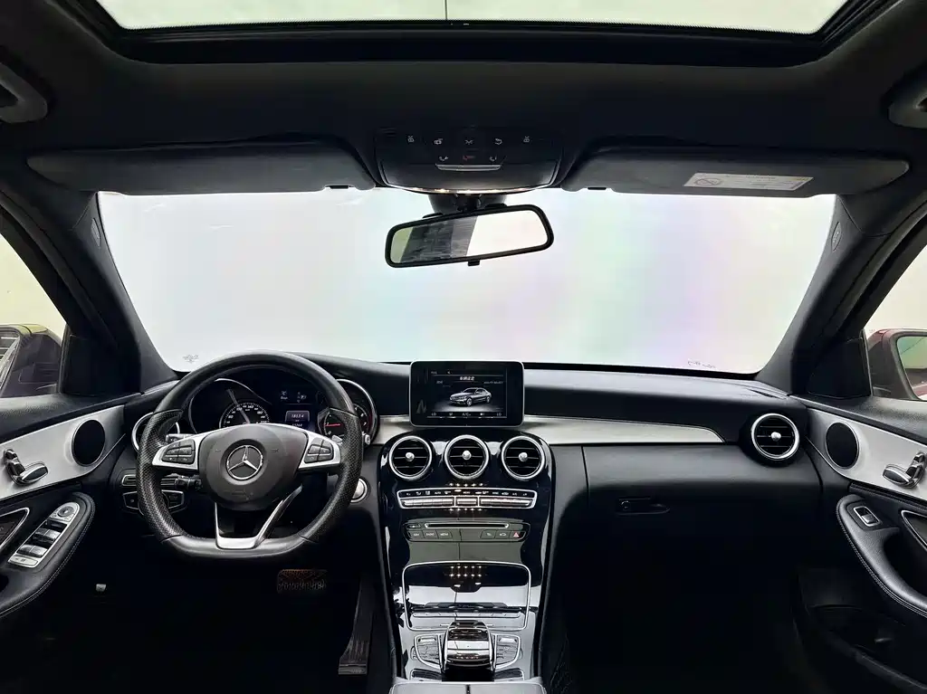 Mercedes-Benz C-Class — миниатюра 17