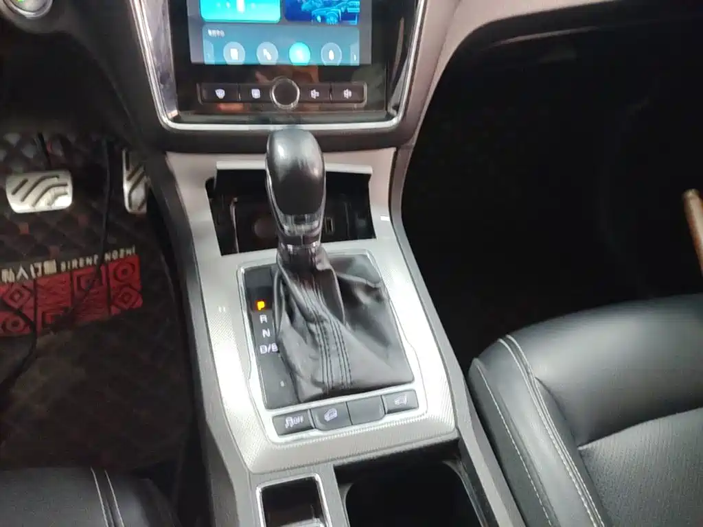 Roewe RX5 — миниатюра 14