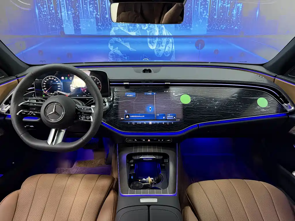 Mercedes-Benz E-Class — миниатюра 8