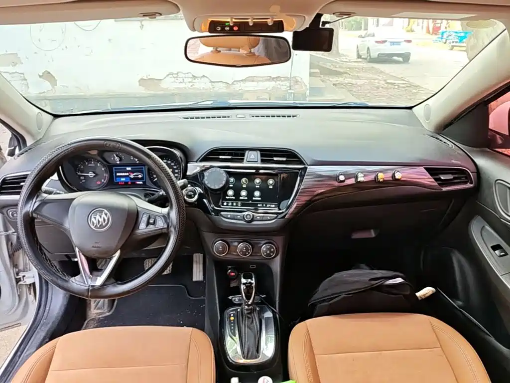 Buick Excelle — миниатюра 10