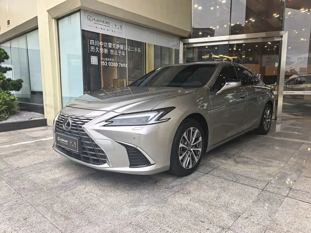 Lexus ES — миниатюра 2