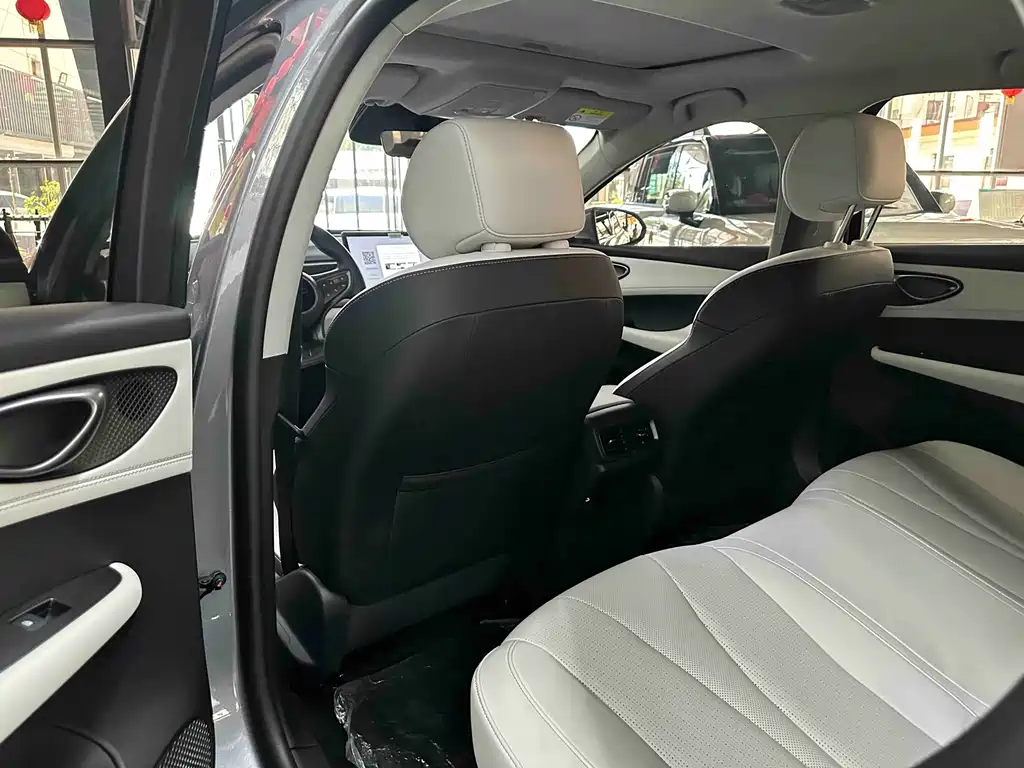 BYD Seal 05 DM-i — миниатюра 6