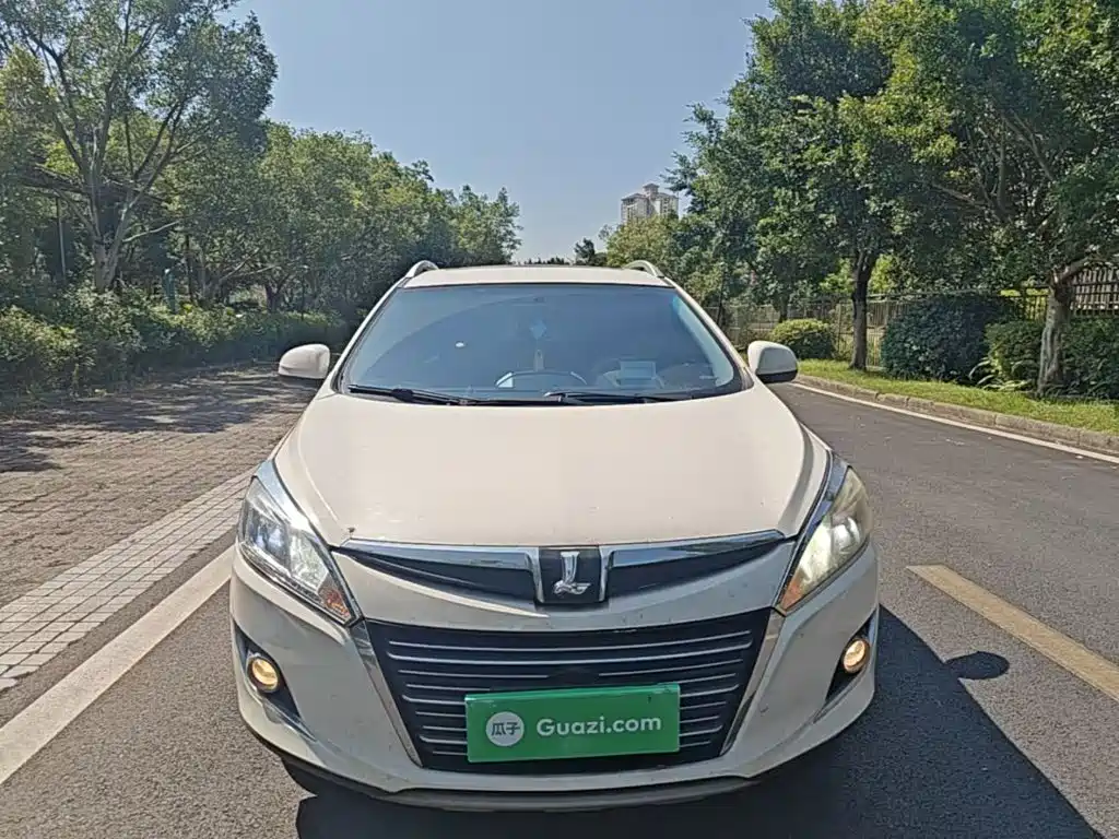 Luxgen U6 — миниатюра 3