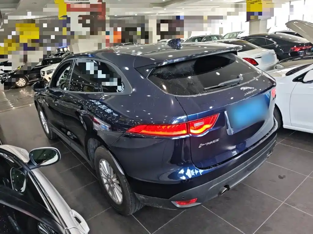 Jaguar F-PACE — миниатюра 5