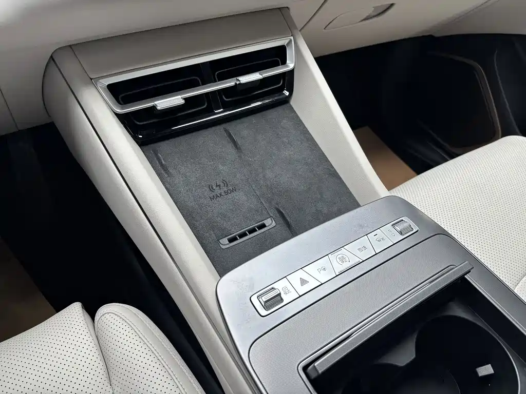 BYD Tang L — миниатюра 16