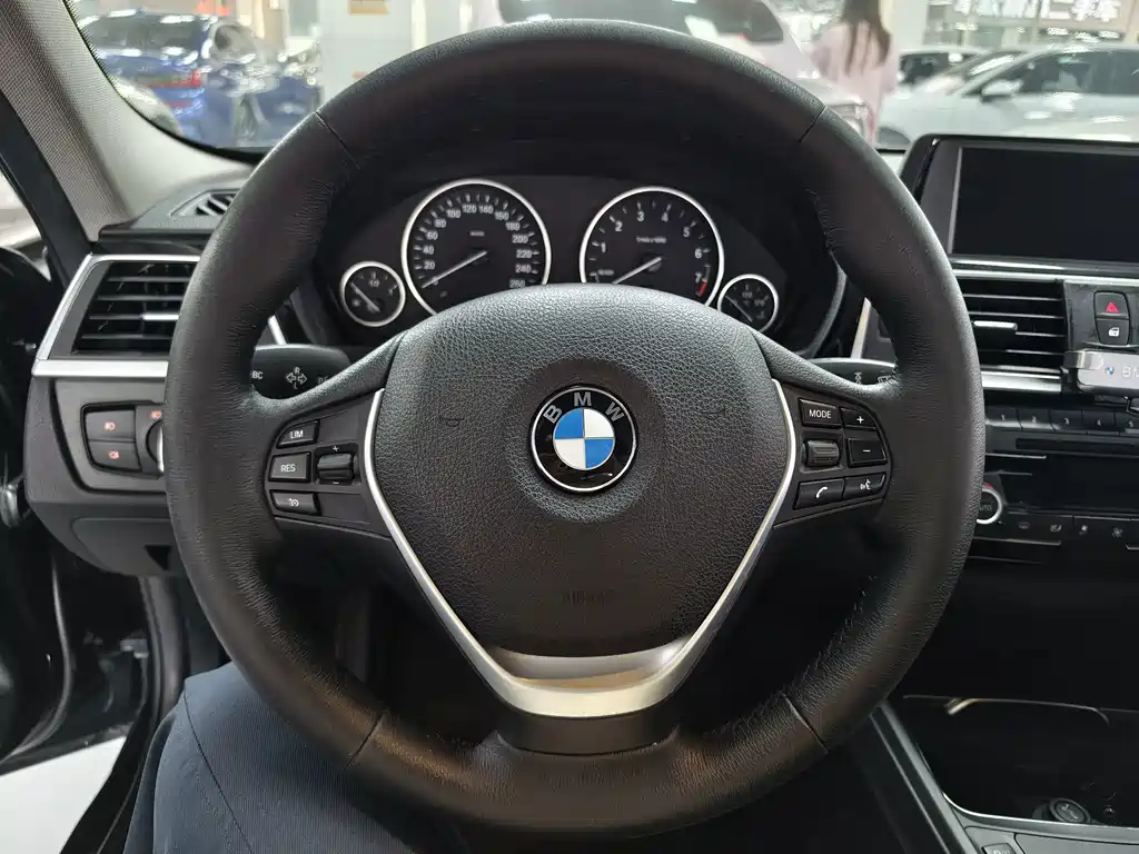 BMW 3 Series — миниатюра 4