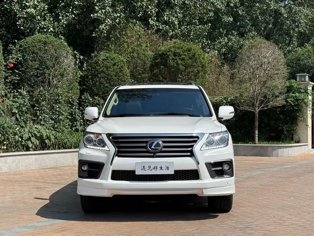 Lexus LX — миниатюра 2