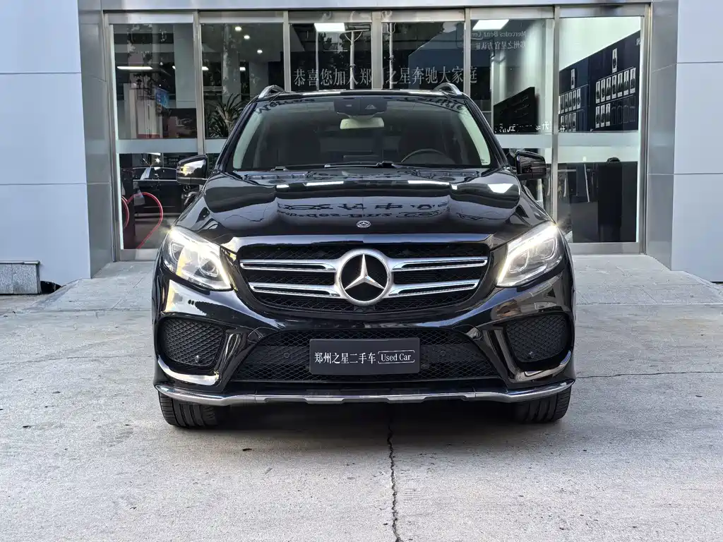 Mercedes-Benz GLE (Import) — миниатюра 2