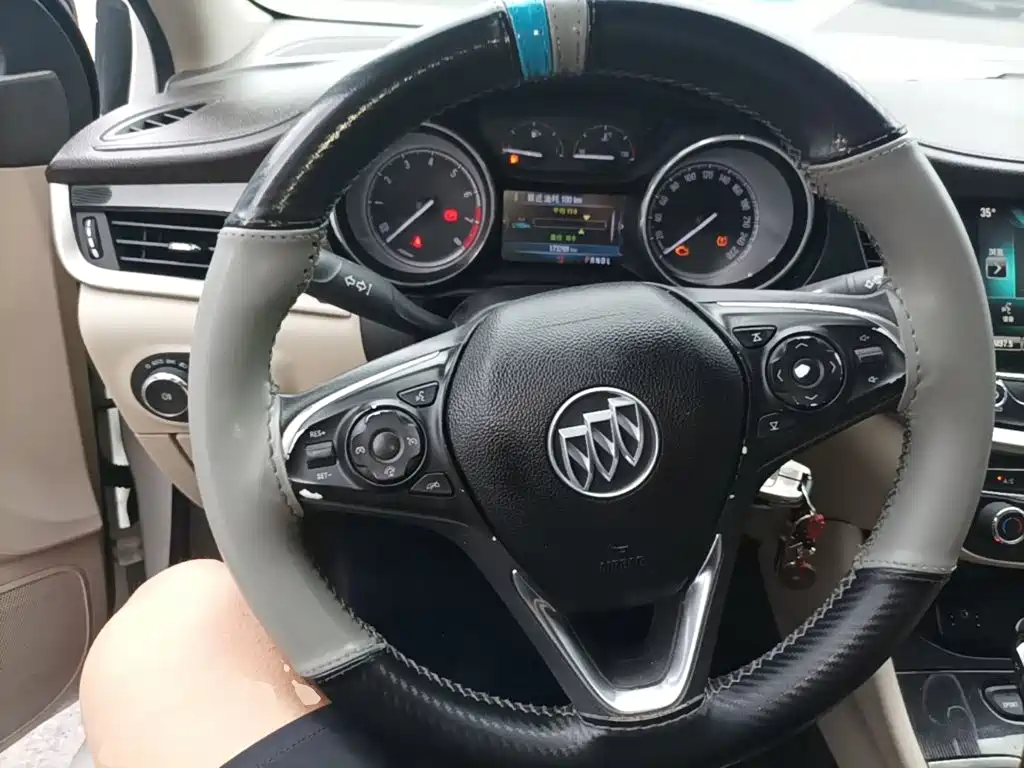 Buick Verano — миниатюра 11