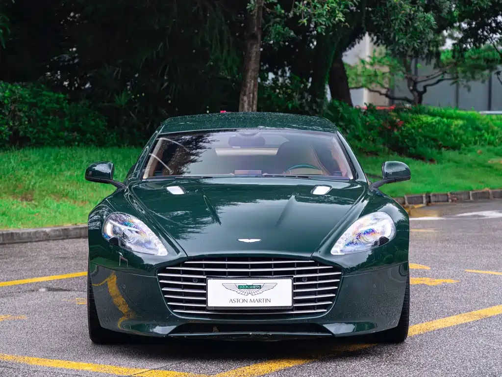 Aston Martin Rapide — миниатюра 2