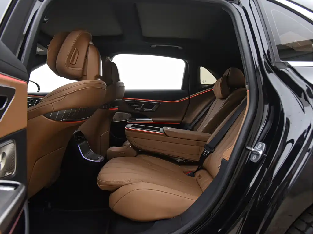 Mercedes-Benz E-Class E 2024 E 300 L Luxury