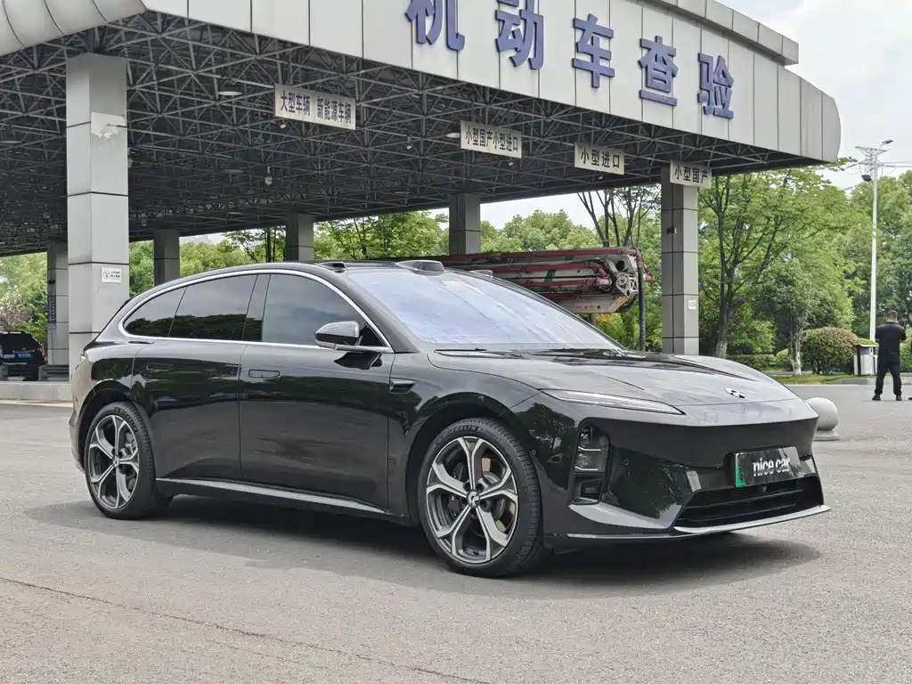 NIO ET5T 2025 75kWh Touring