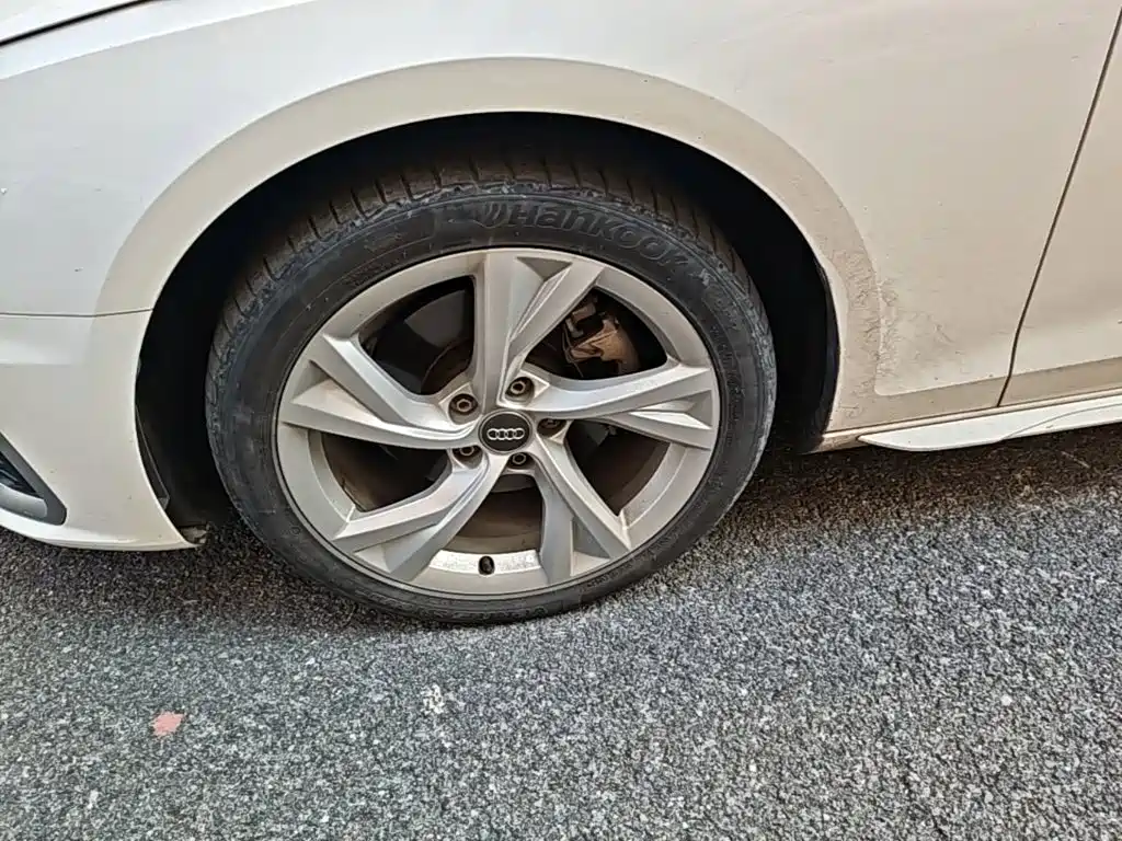 Audi A4L — миниатюра 23