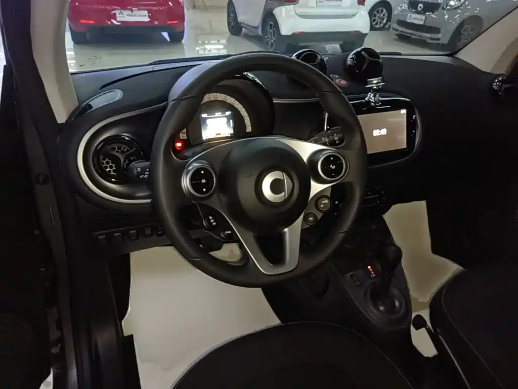 smart Smart Fortwo — миниатюра 11