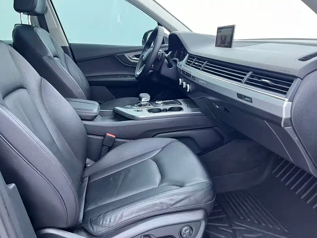 Audi Q7 — миниатюра 17