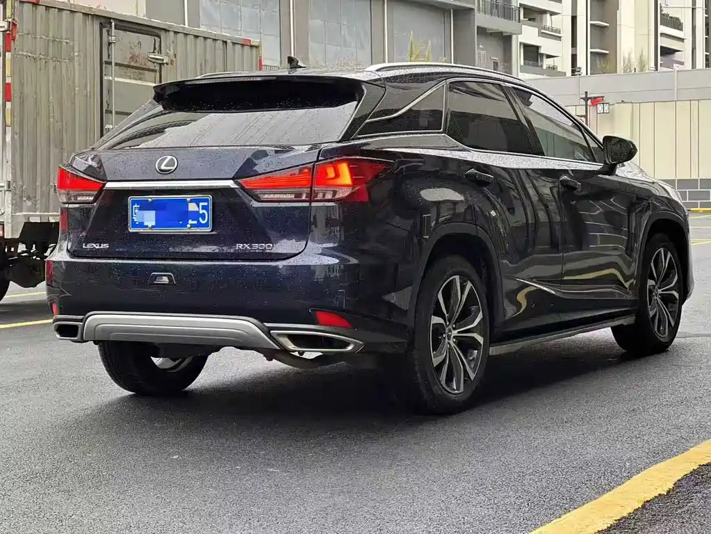 Lexus RX — миниатюра 6
