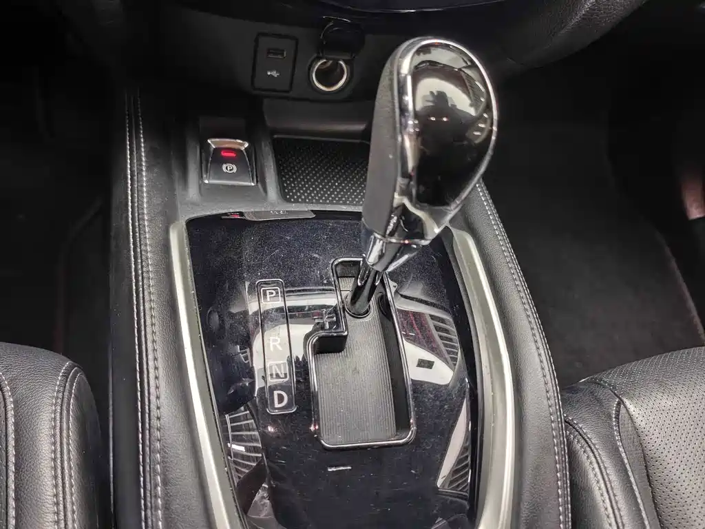 Nissan X-Trail — миниатюра 7