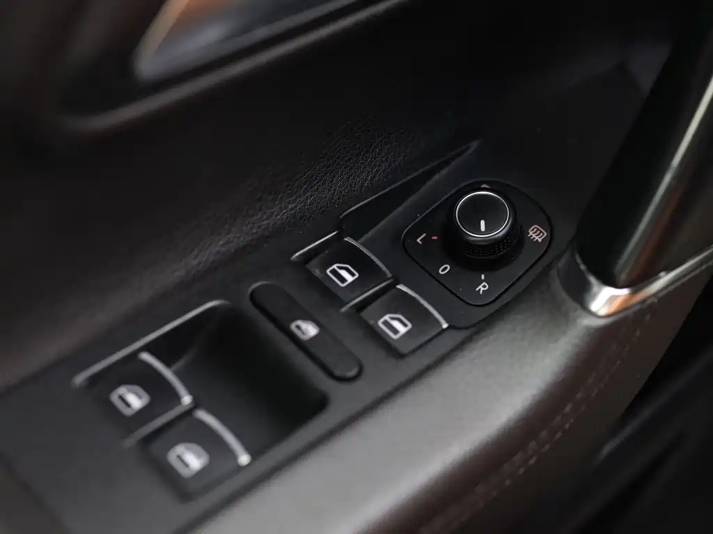 Volkswagen CC — миниатюра 16
