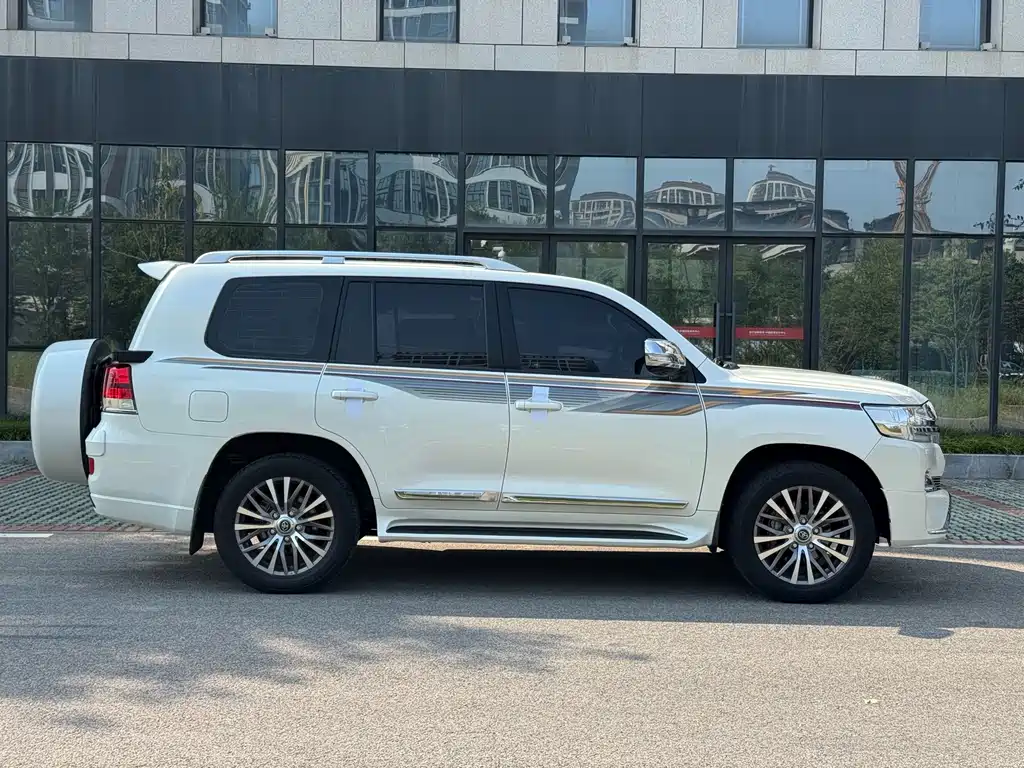Toyota Land Cruiser — миниатюра 23